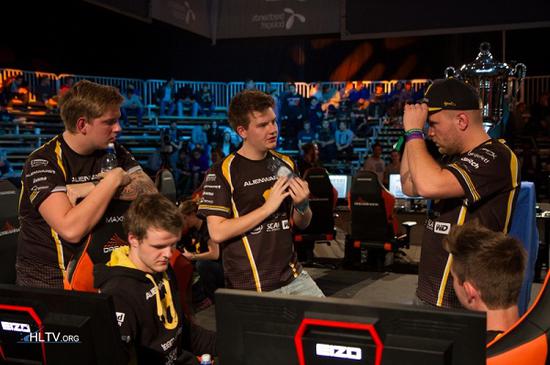 仙剑世界上线表现低迷中手游上半年亏损大幅扩大深度解析